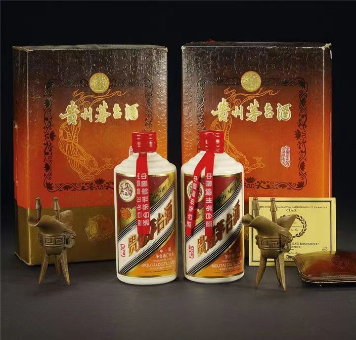 阜龙乡礼盒茅台酒回收